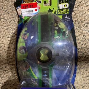 UNOPENED Ben 10 toy